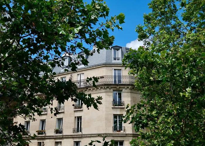 Hipotel Paris Gambetta République